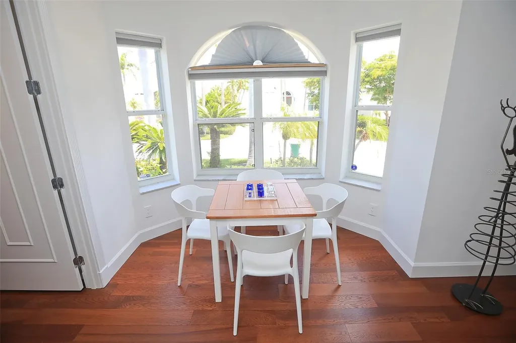 3527 Fair Oaks Lane Longboat Key FL 34228