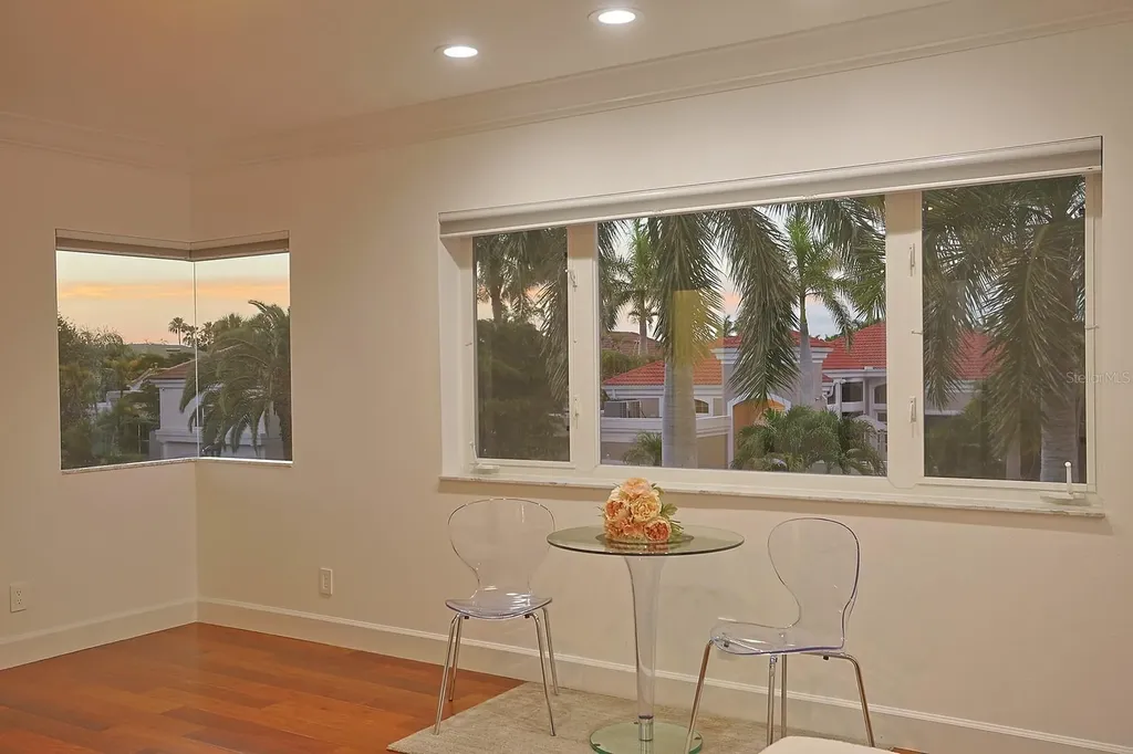 3527 Fair Oaks Lane Longboat Key FL 34228