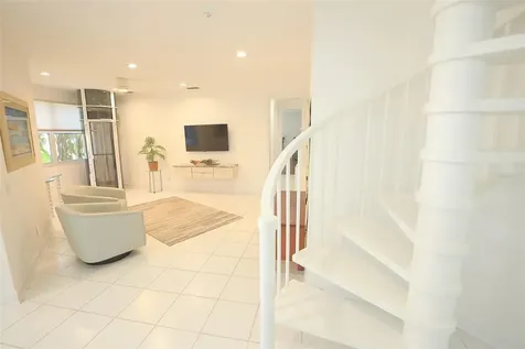 3527 Fair Oaks Lane Longboat Key FL 34228