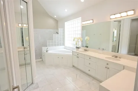 3527 Fair Oaks Lane Longboat Key FL 34228