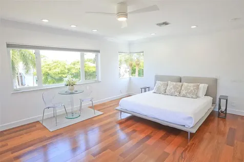3527 Fair Oaks Lane Longboat Key FL 34228
