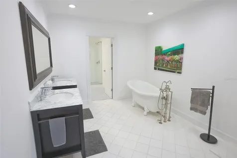 3527 Fair Oaks Lane Longboat Key FL 34228