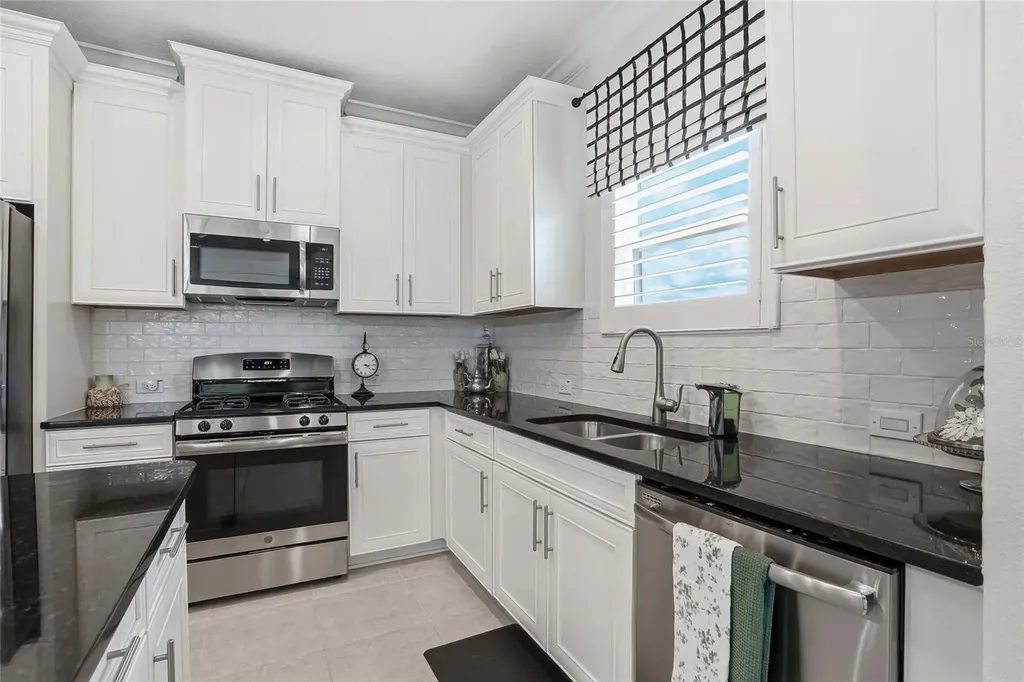 13553 Circa Crossing Drive Lithia FL 33547