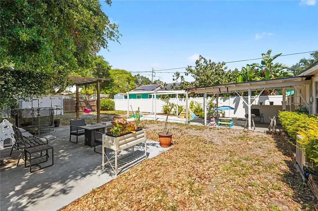 4127 6th Avenue St Petersburg FL 33713