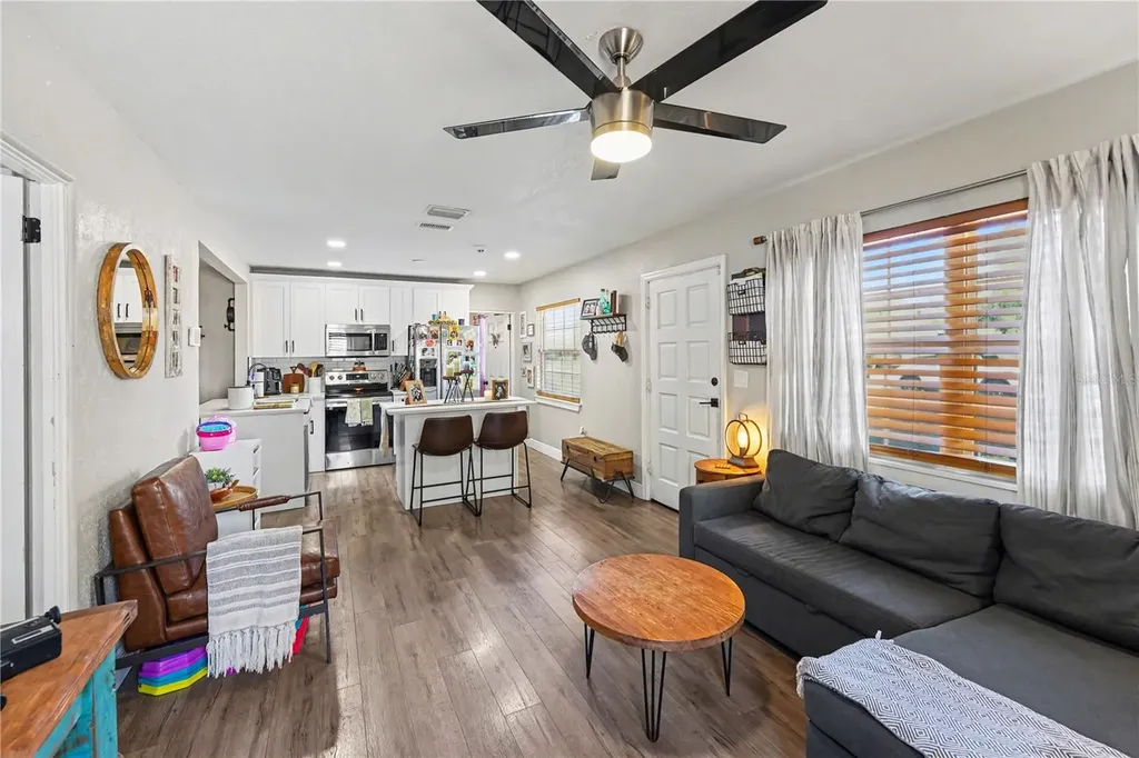 4127 6th Avenue St Petersburg FL 33713