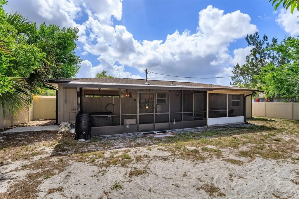 1020 Frost Lane Deltona FL 32725