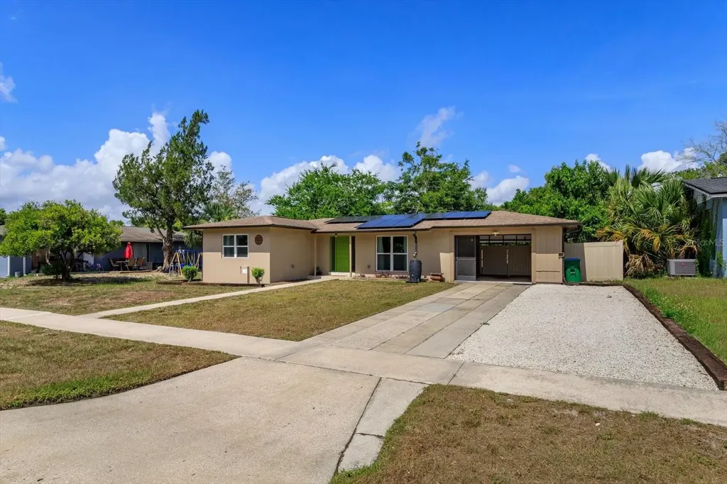 1020 Frost Lane Deltona FL 32725