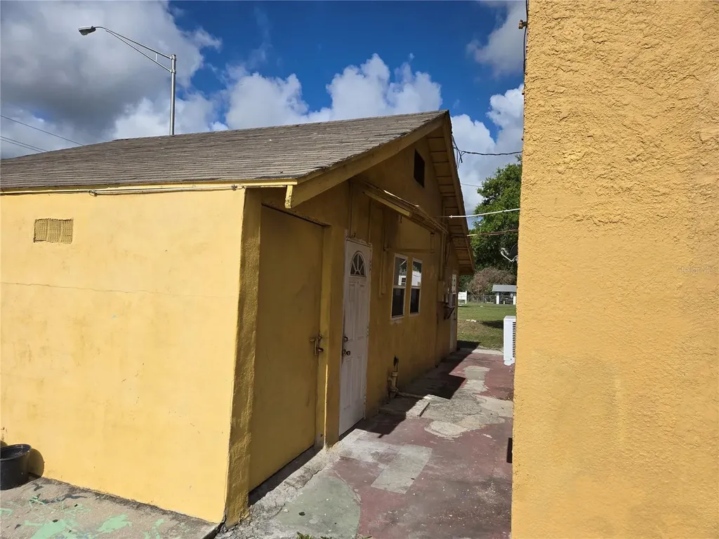 1725 Old Bartow Road Lake Wales FL 33859