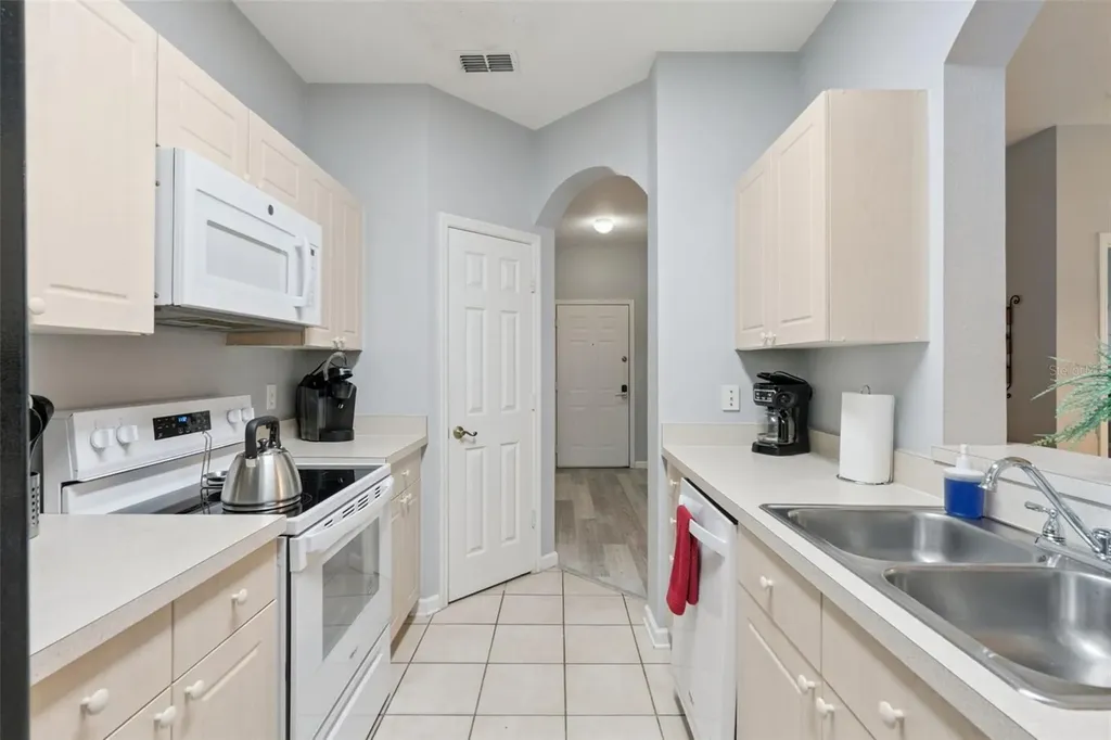 8107 Coconut Palm Way Kissimmee FL 34747