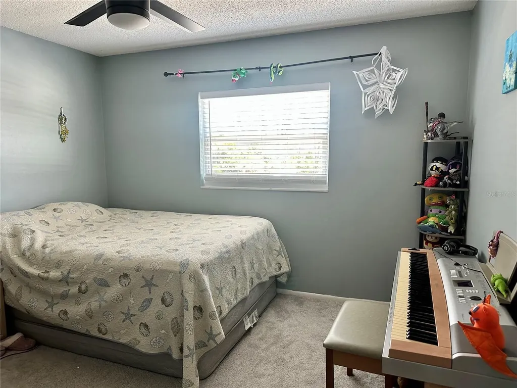 350 79th Avenue N St Petersburg FL 33702