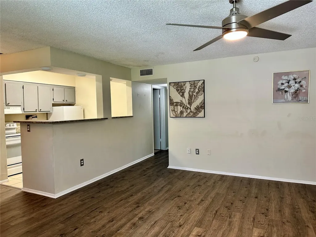 350 79th Avenue N St Petersburg FL 33702