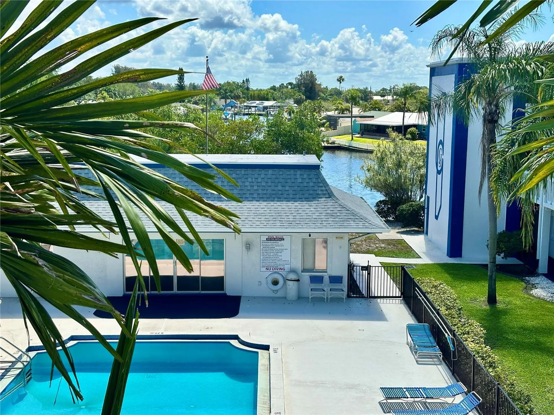 350 79th Avenue N St Petersburg FL 33702