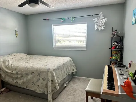 350 79th Avenue N St Petersburg FL 33702