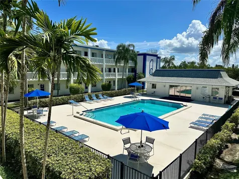 350 79th Avenue N St Petersburg FL 33702
