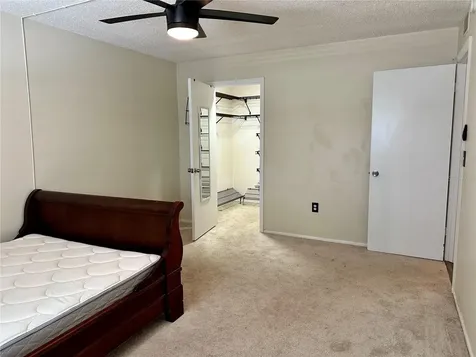 350 79th Avenue N St Petersburg FL 33702