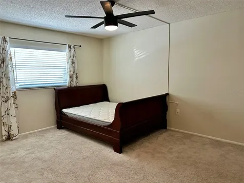 350 79th Avenue N St Petersburg FL 33702