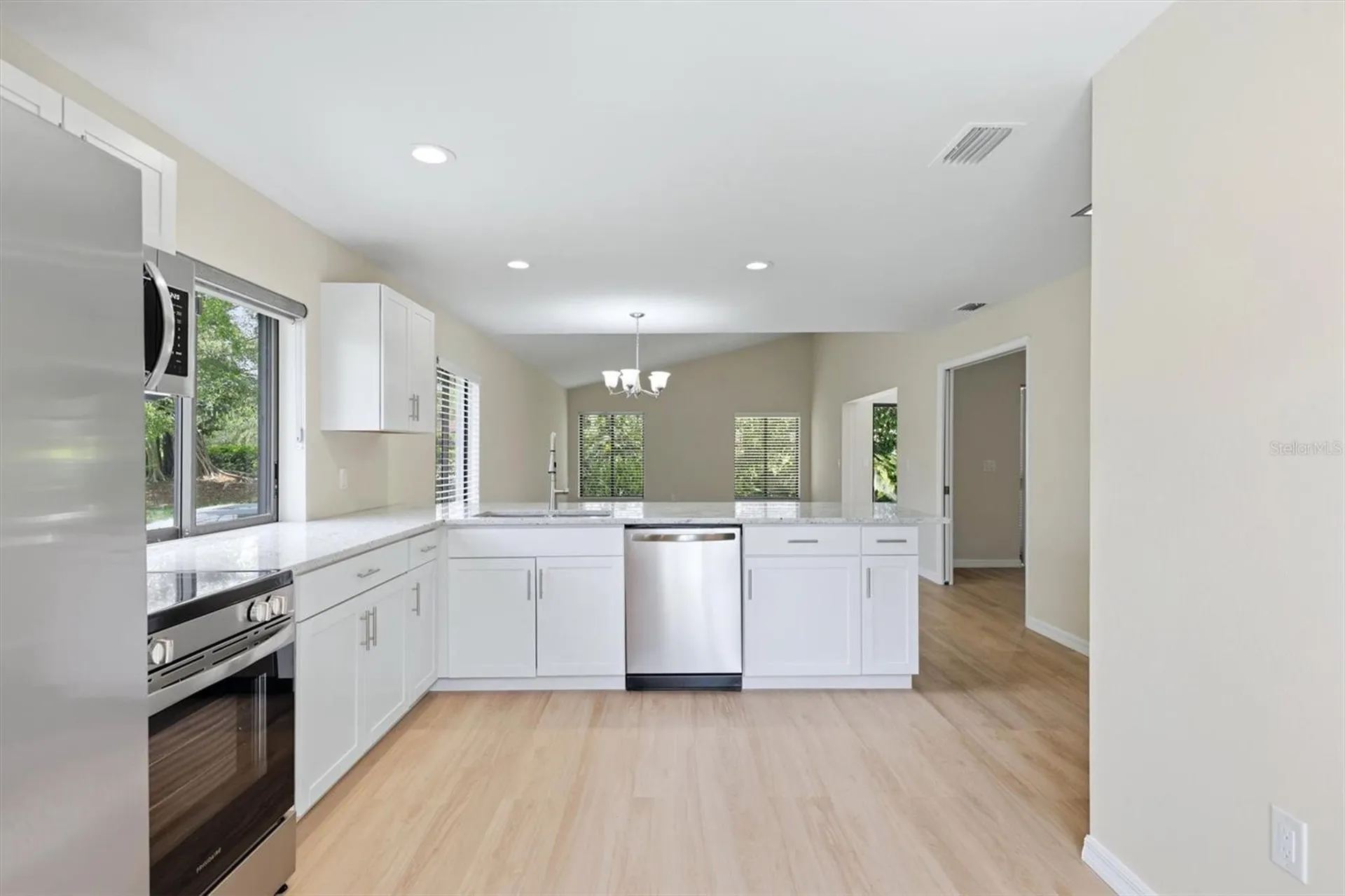 6403 Pelican Drive Bradenton FL 34210