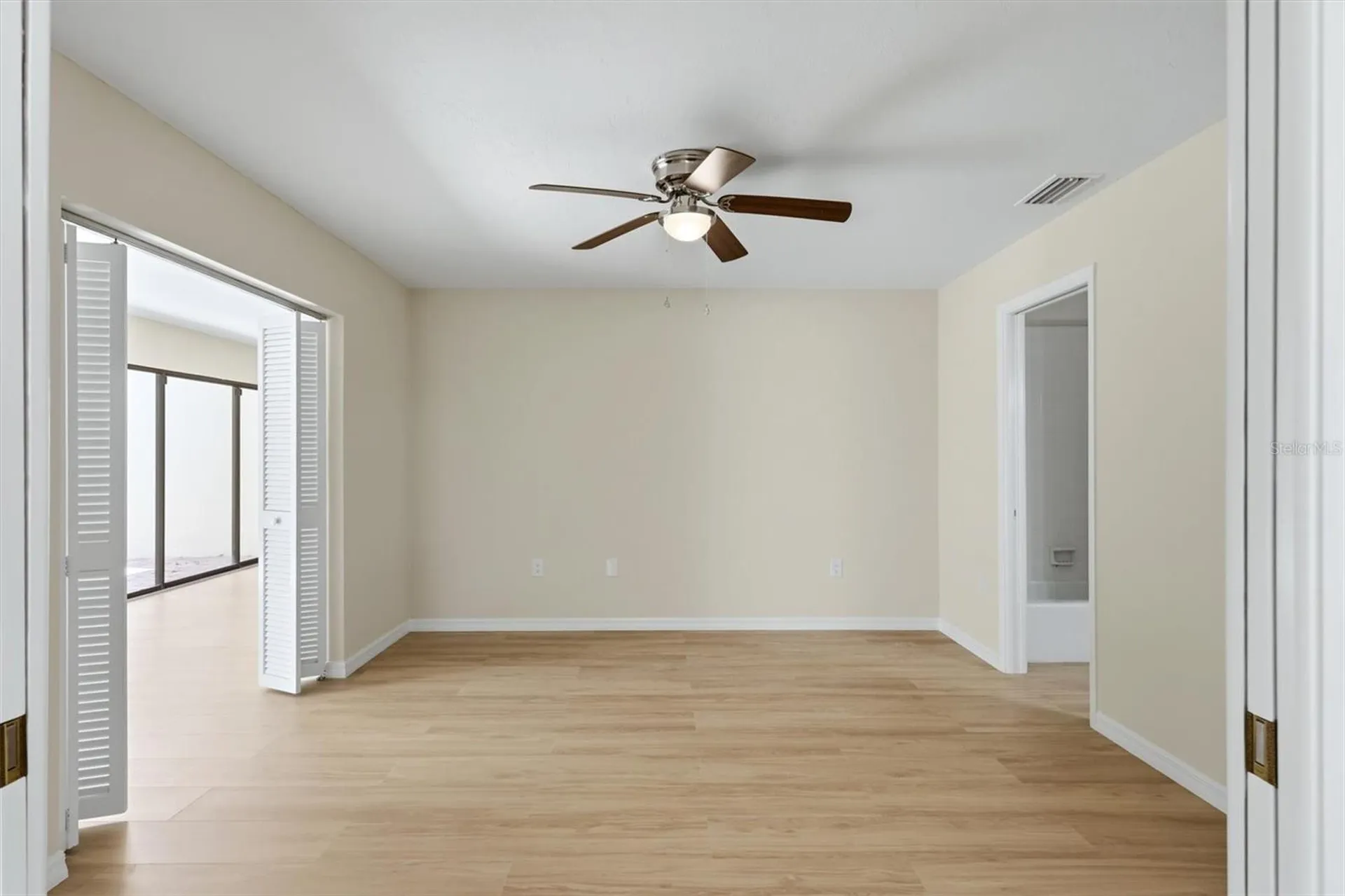 6403 Pelican Drive Bradenton FL 34210