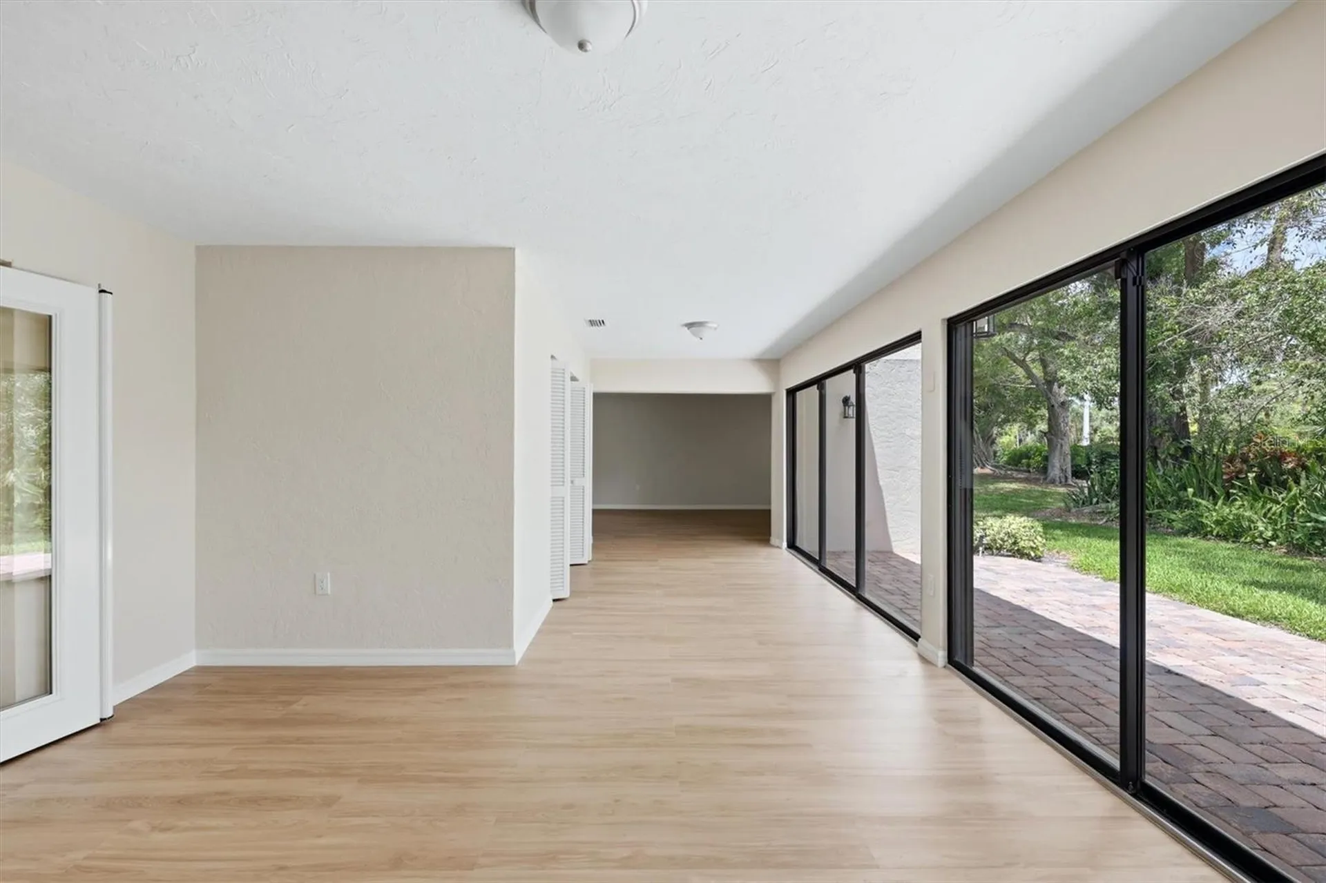 6403 Pelican Drive Bradenton FL 34210