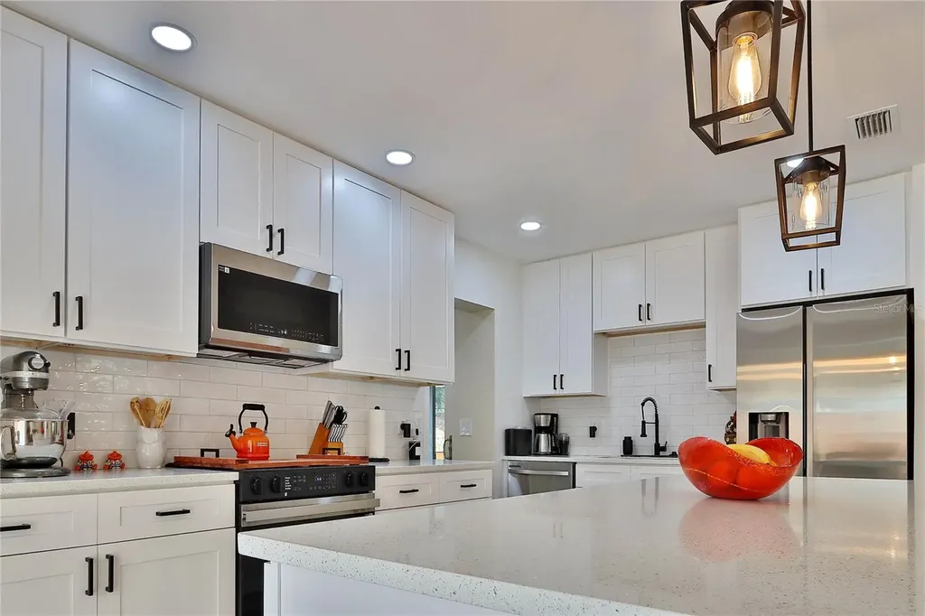 3307 Nakora Drive Tampa FL 33618