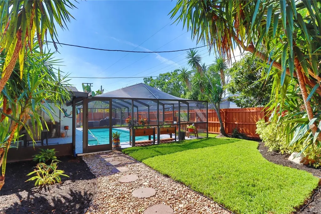 3307 Nakora Drive Tampa FL 33618