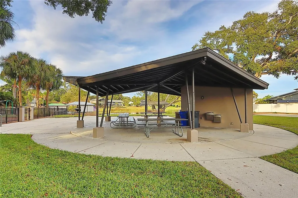 3307 Nakora Drive Tampa FL 33618