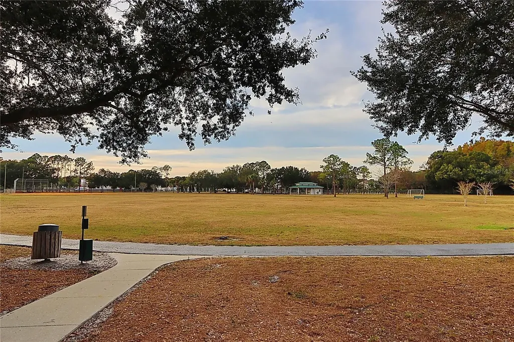 3307 Nakora Drive Tampa FL 33618