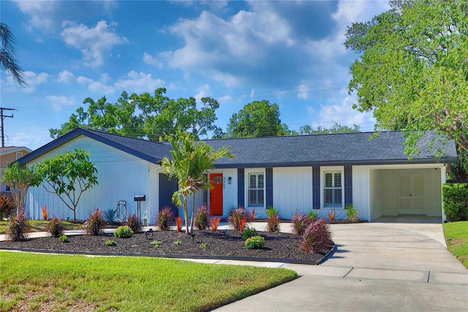 3307 Nakora Drive Tampa FL 33618