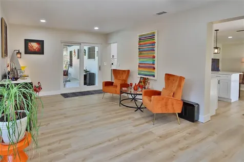 3307 Nakora Drive Tampa FL 33618