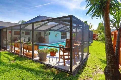 3307 Nakora Drive Tampa FL 33618