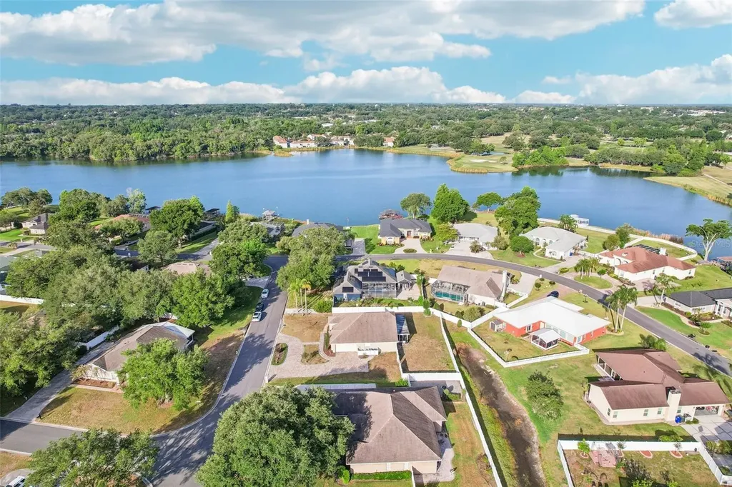 1210 Waterford Drive Lakeland FL 33803