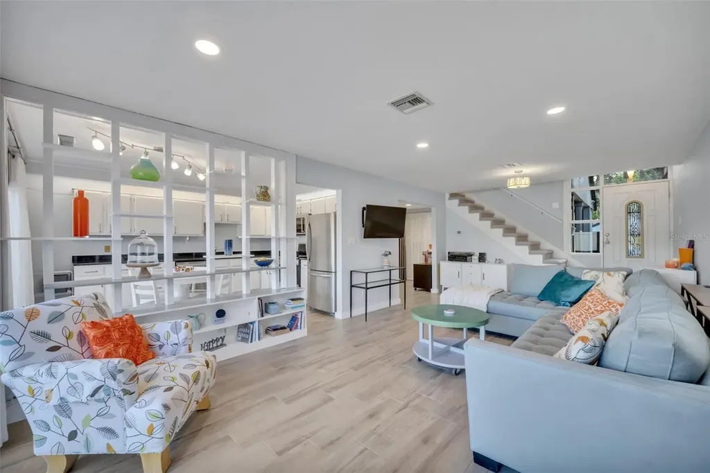 897 Jonathan Way Altamonte Springs FL 32701