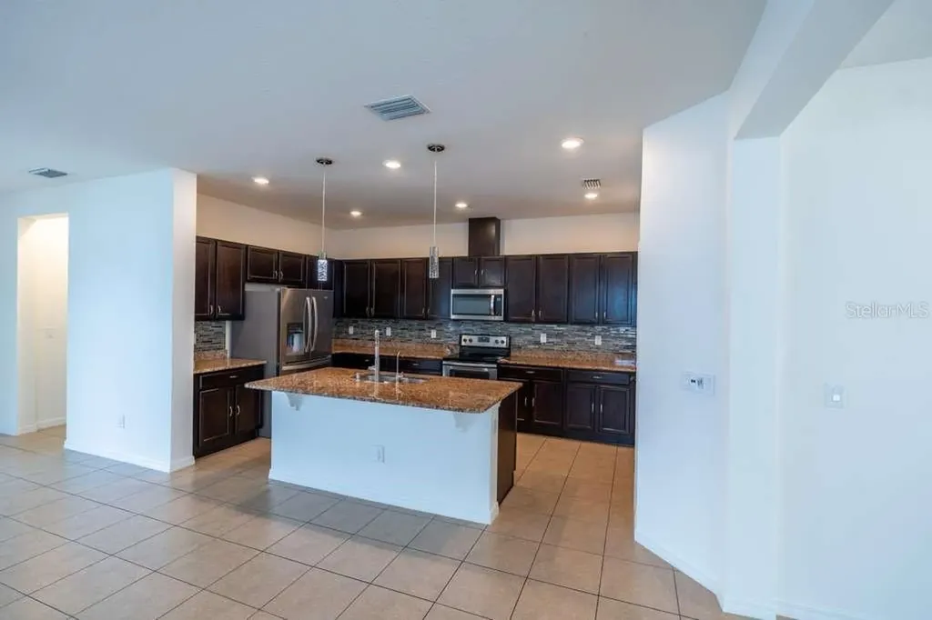 11517 Palmetto Sands Court Tampa FL 33626