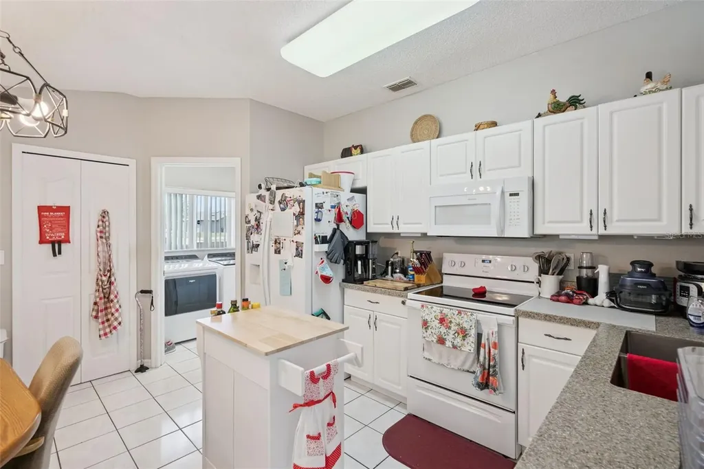 2563 Sheffield Drive Deltona FL 32738