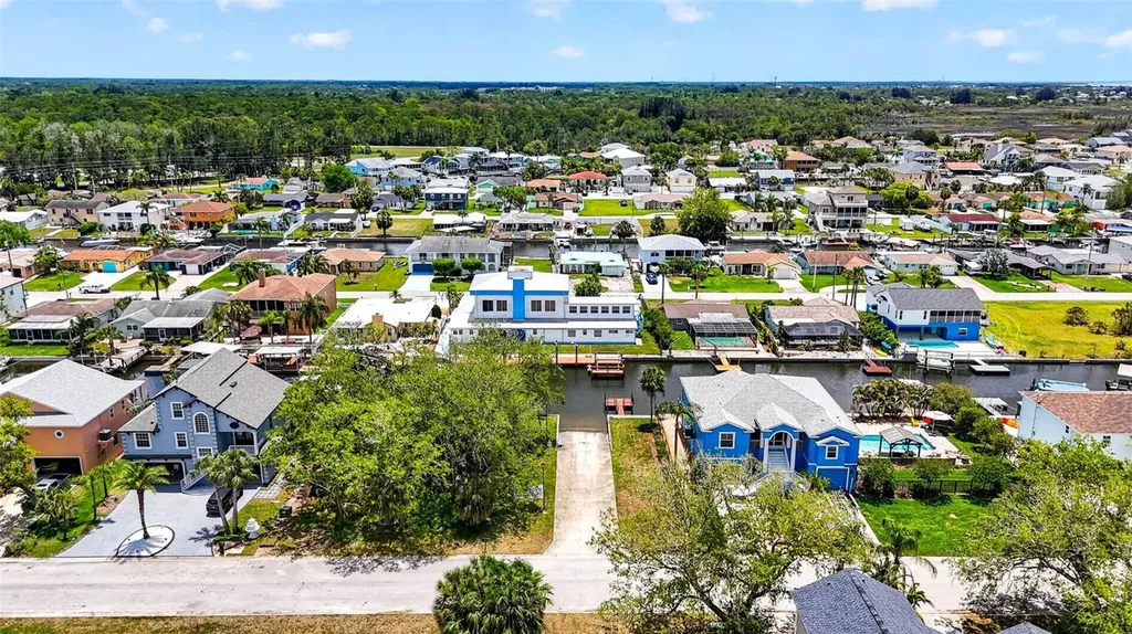 7445 Gulf Way Hudson FL 34667