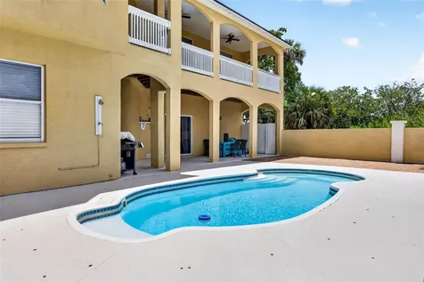 7445 Gulf Way Hudson FL 34667