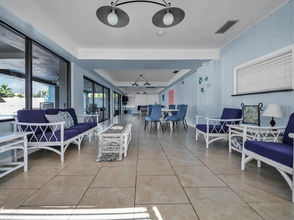 7321 Central Avenue St Petersburg FL 33710