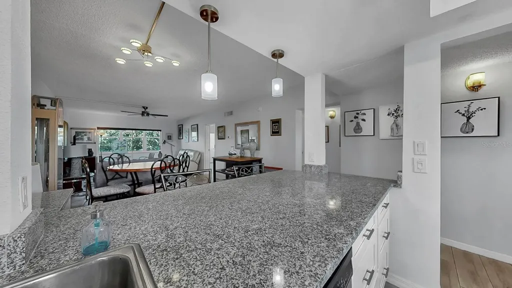 7321 Central Avenue St Petersburg FL 33710
