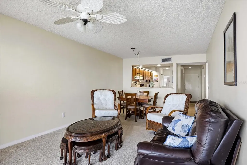 818 Bahia Del Sol Drive Ruskin FL 33570
