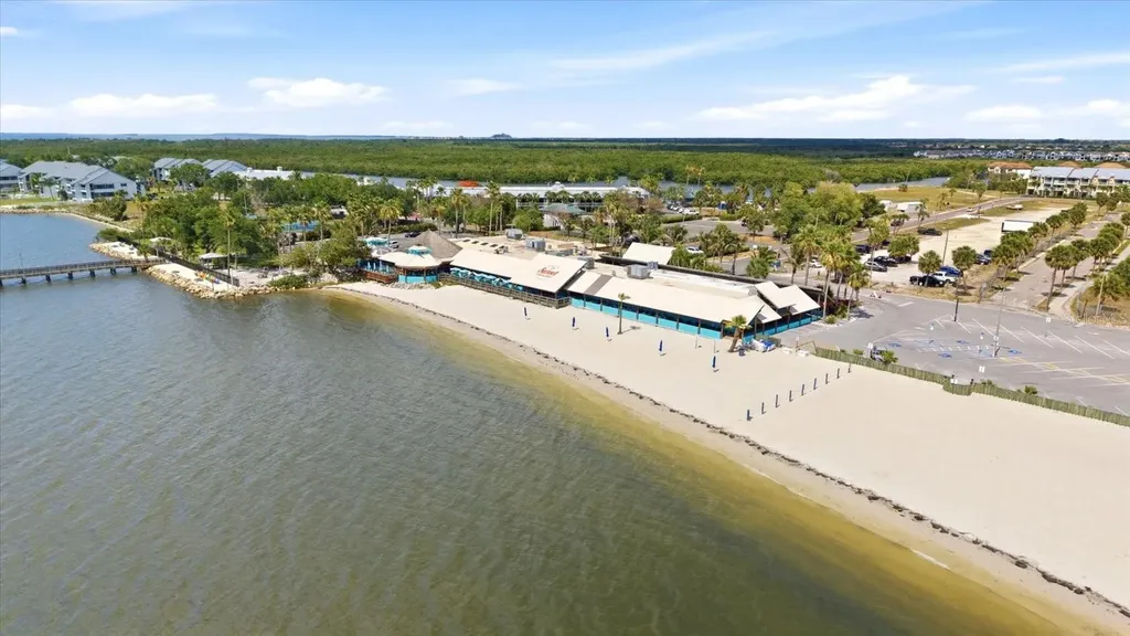 818 Bahia Del Sol Drive Ruskin FL 33570