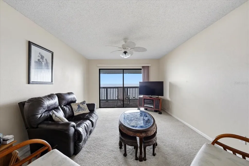 818 Bahia Del Sol Drive Ruskin FL 33570