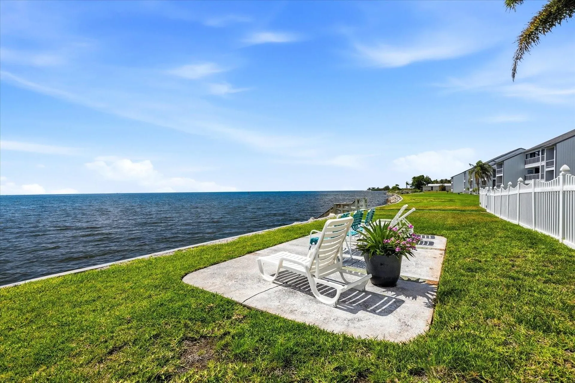 818 Bahia Del Sol Drive Ruskin FL 33570