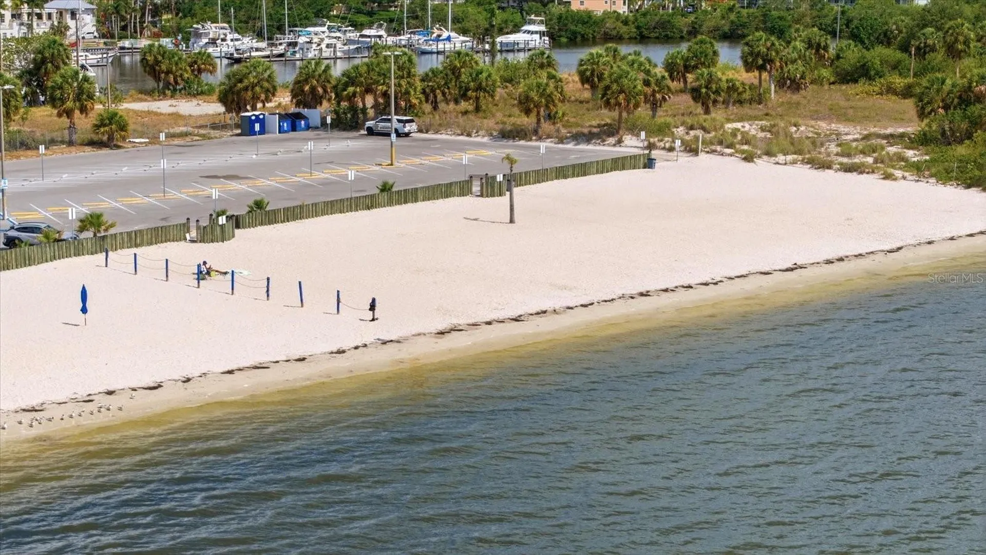 818 Bahia Del Sol Drive Ruskin FL 33570