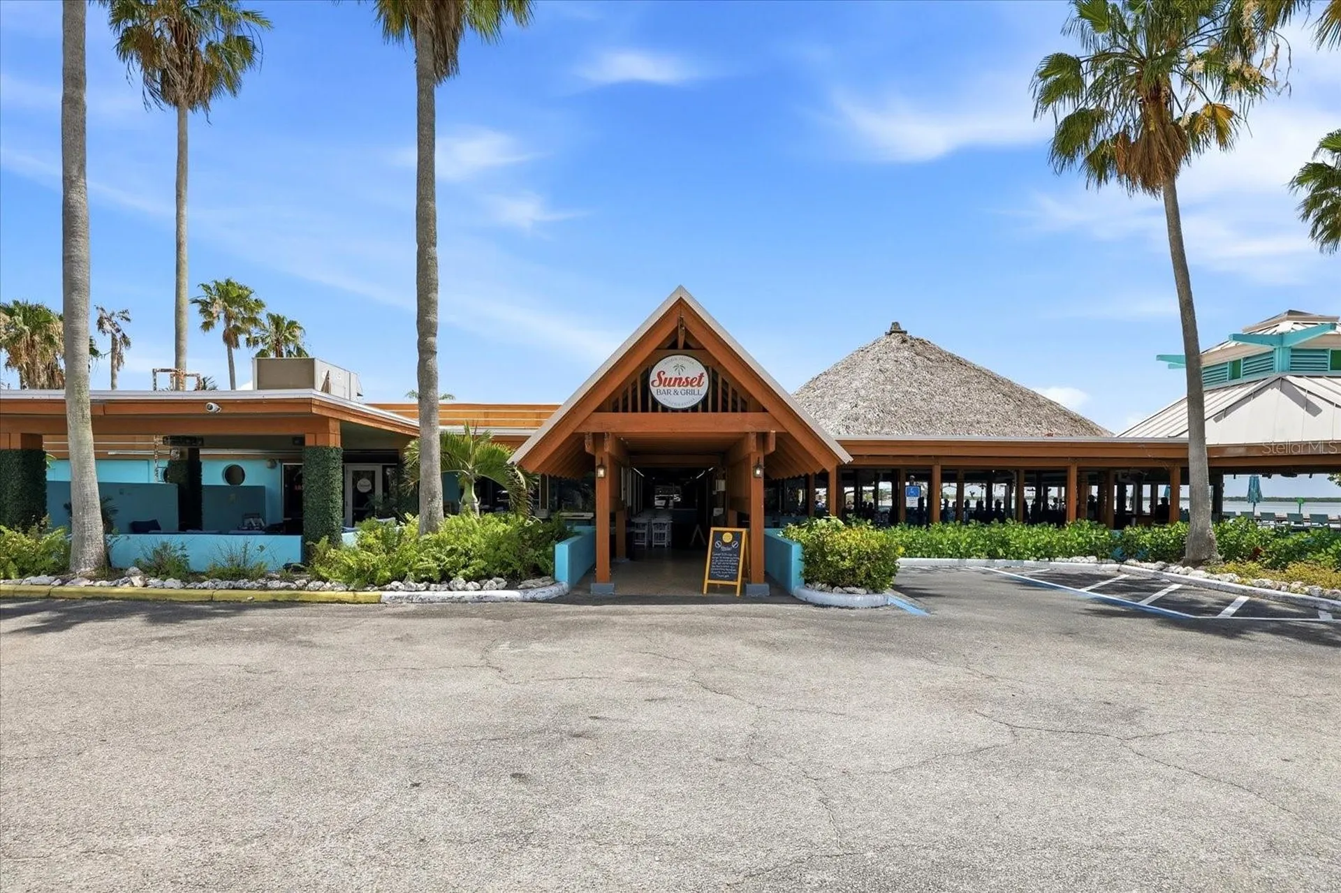 818 Bahia Del Sol Drive Ruskin FL 33570