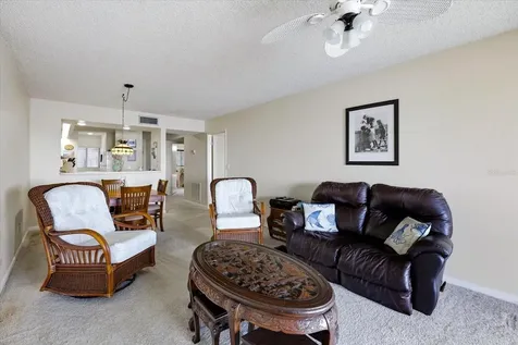 818 Bahia Del Sol Drive Ruskin FL 33570