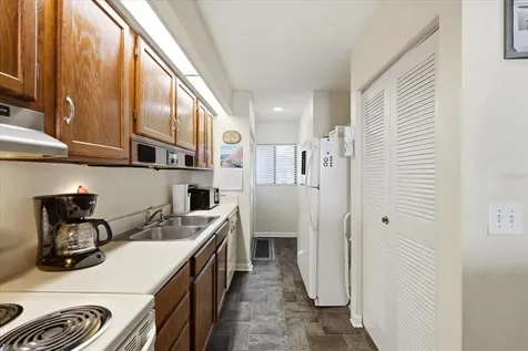 818 Bahia Del Sol Drive Ruskin FL 33570