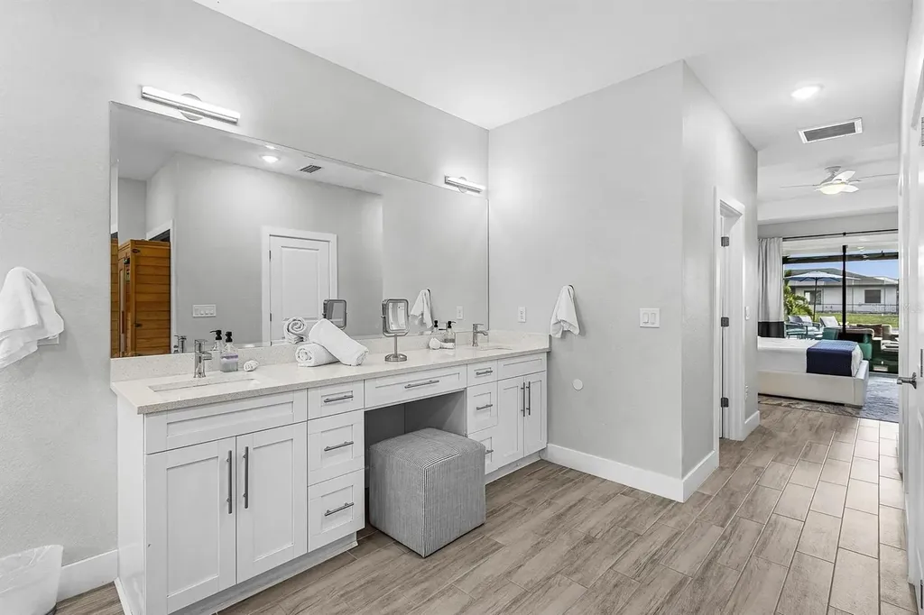 828 SW 28th Street Cape Coral FL 33914