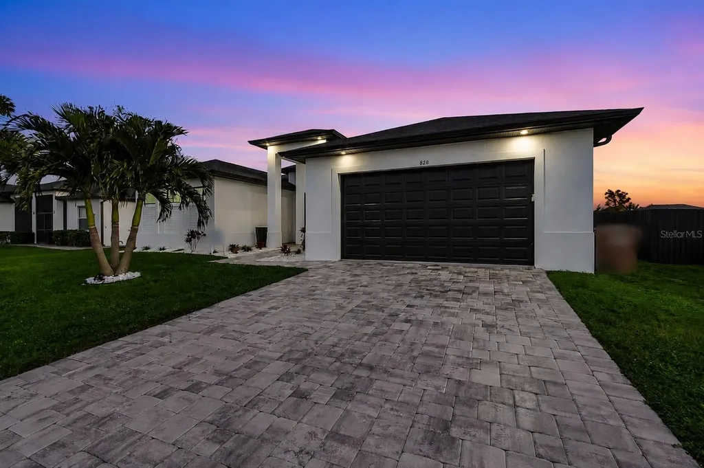 828 SW 28th Street Cape Coral FL 33914