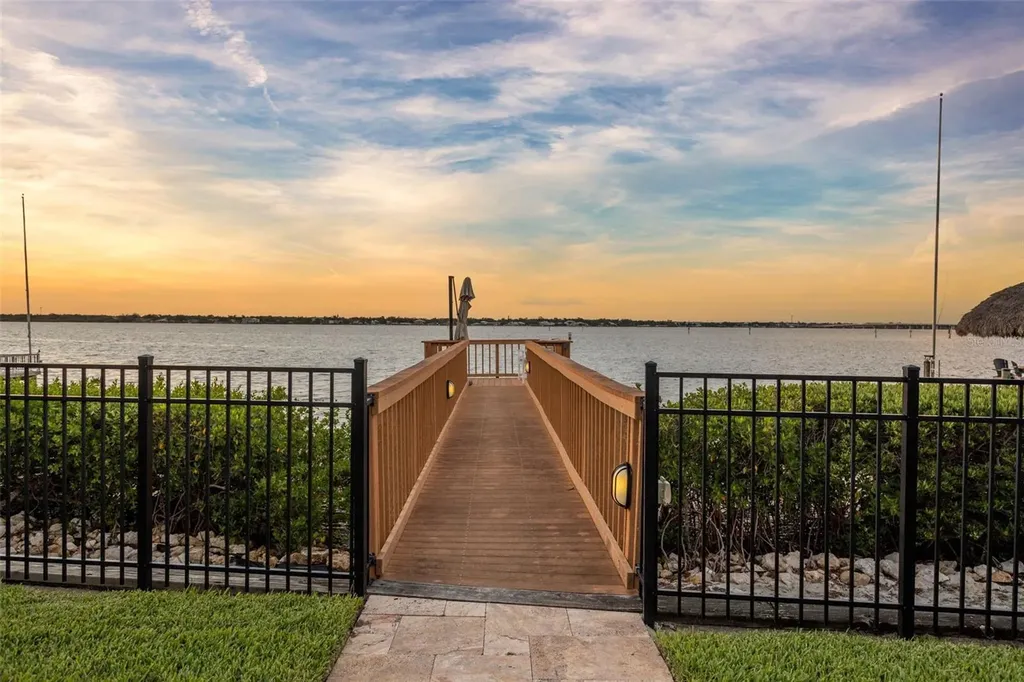 4015 Hawk Island Drive Bradenton FL 34208