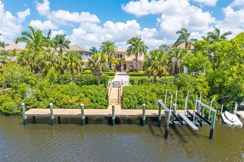 4015 Hawk Island Drive Bradenton FL 34208
